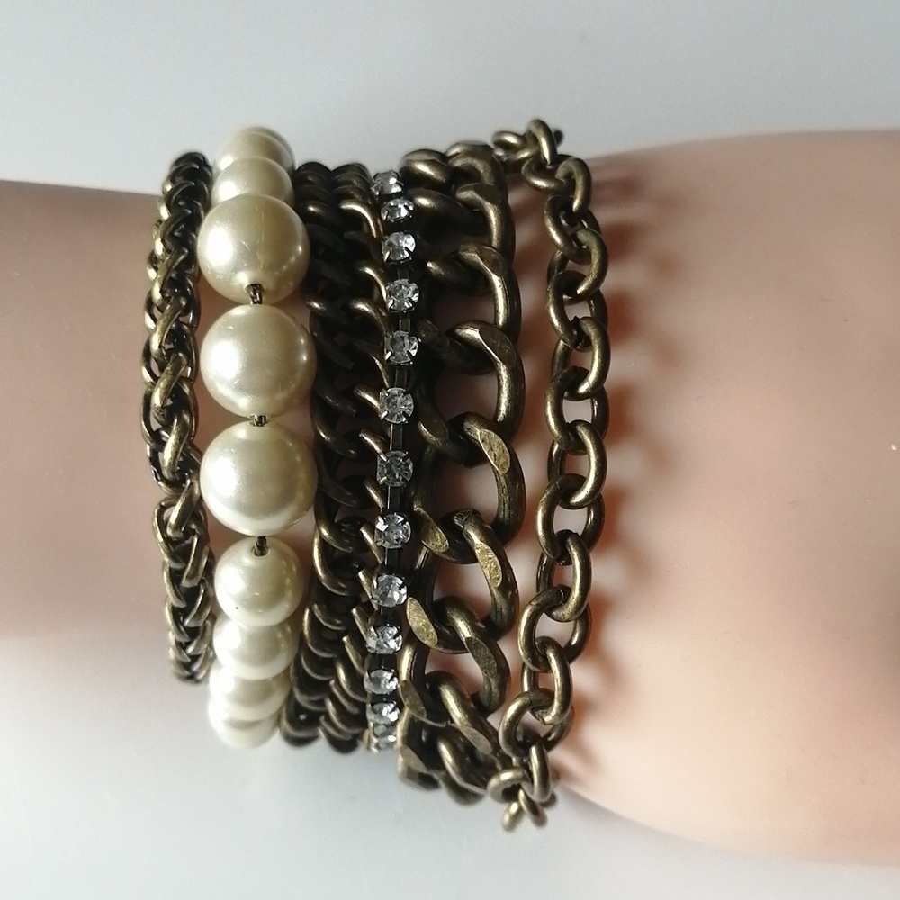 TREND 2026 Vintage Bracelet Wide Heavy Pearls Chains Brass Colour